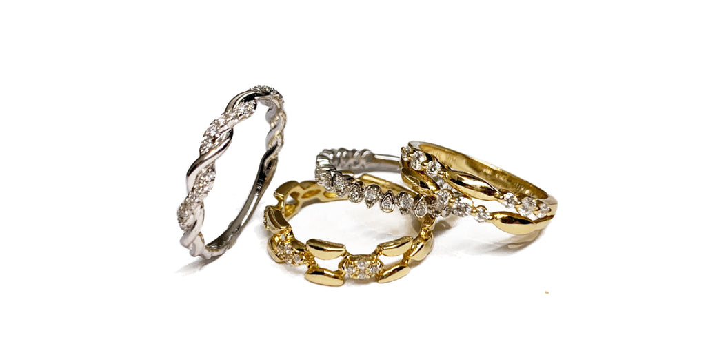 14k gold beaded clover diamond stackable ring SR45046