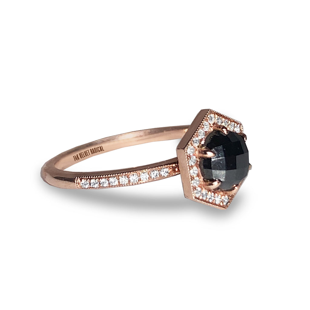 Anel de noivado de hematita hexágono de ouro 14k MR31593E