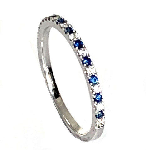 14k Gold Delicate Diamond Wedding Band MR31592W