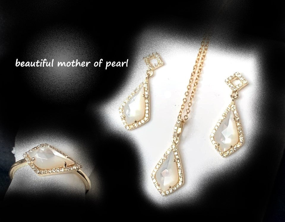 14k gold kite mother of pearl diamond pendant MP24586MP