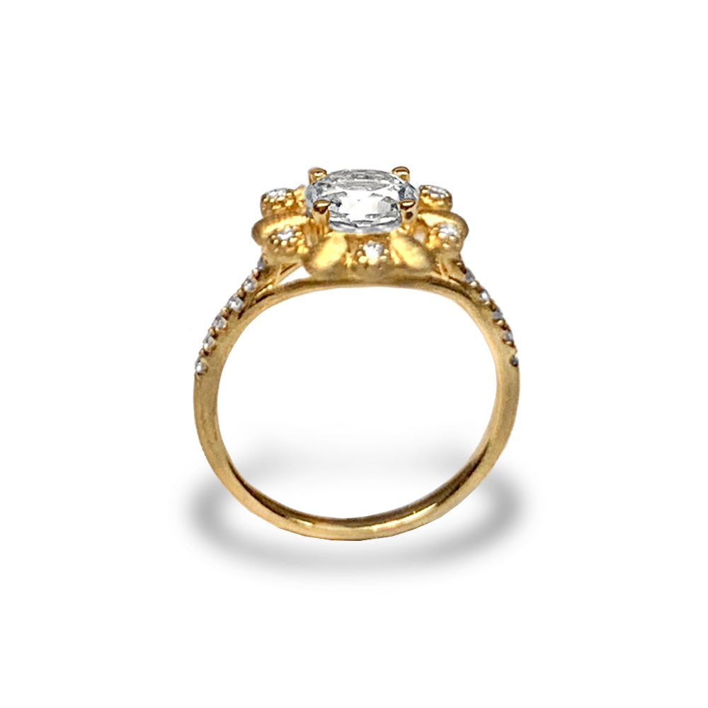 Anillo de compromiso con topacio blanco y diamante en oro mate de 14k MR45177