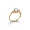 Anillo de compromiso de moda con topacio blanco y diamante en oro de 14k MR45627A
